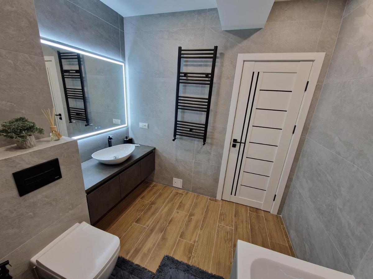 Dendrarium Park Apartment Deluxe Chisinau Exterior photo